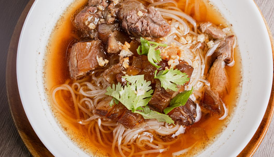 Special Breakfast: Red Braised Noodle Soup